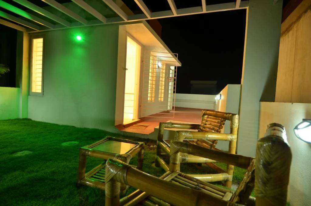 Endee Villa 1 photo 8